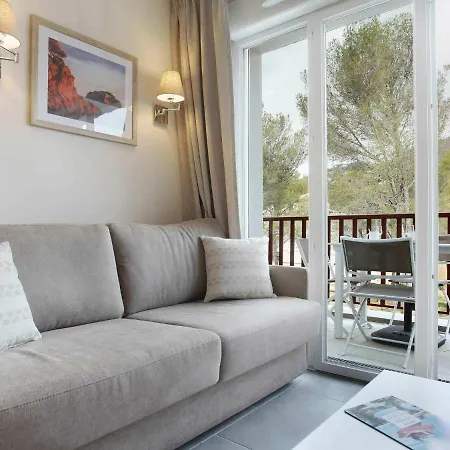 Beautiful With Balcony Or Terrace, Near The Cavalaire-sur-Mer